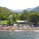 Golden Key 酒店 希萨勒尼