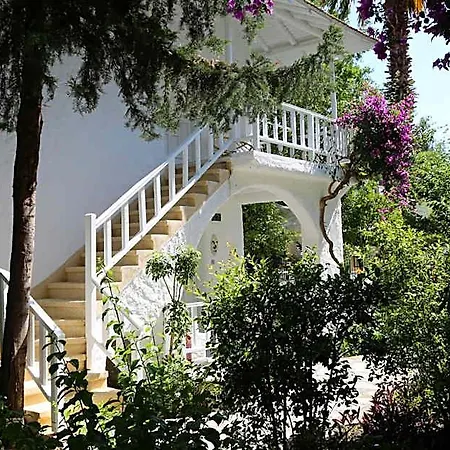 Golden Key Hotel