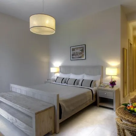 Отель Golden Key 5*