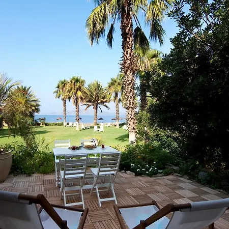 Отель Golden Key Хисароню